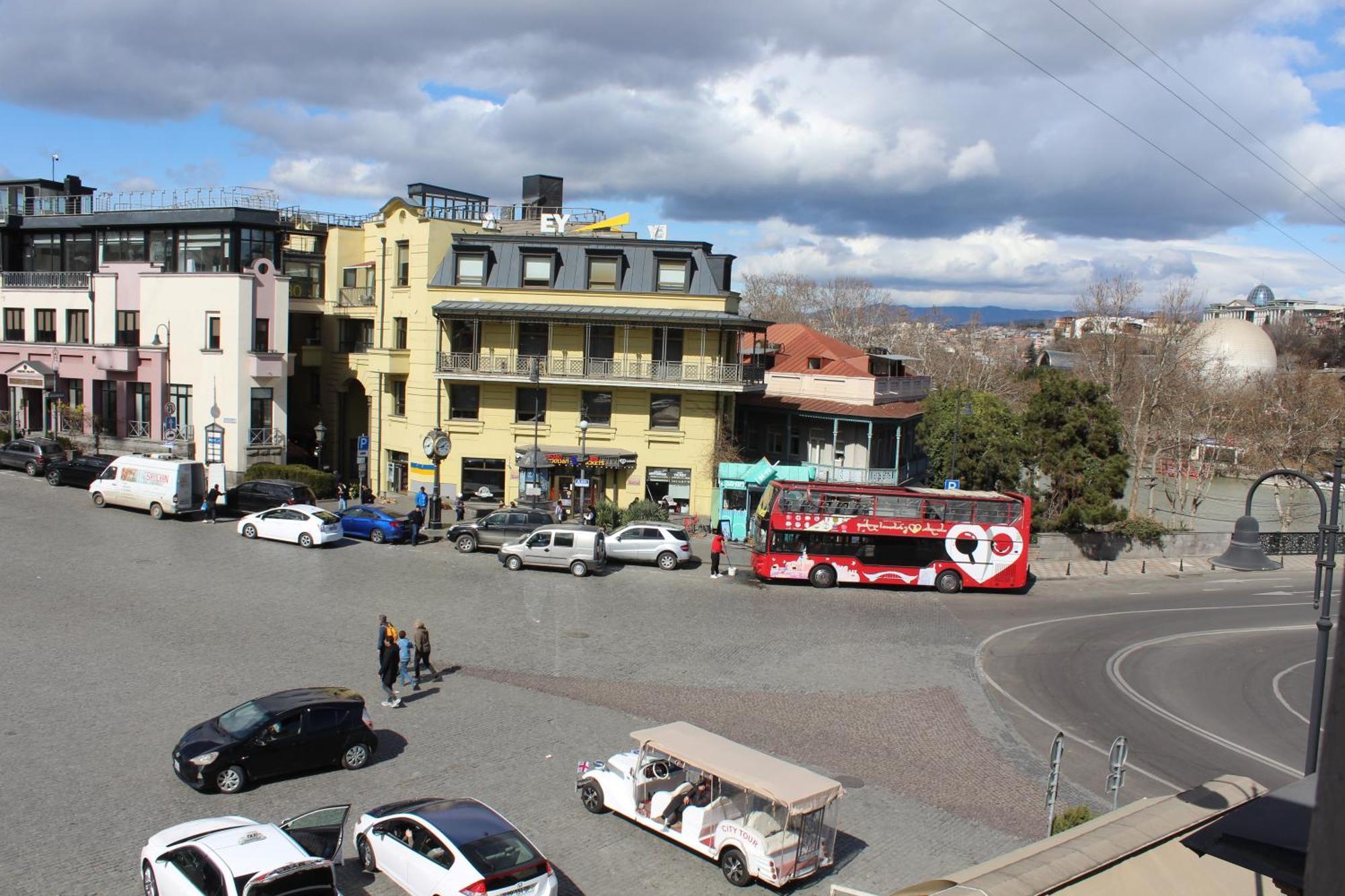 Meidan Inn Tbilisi Zewnętrze zdjęcie