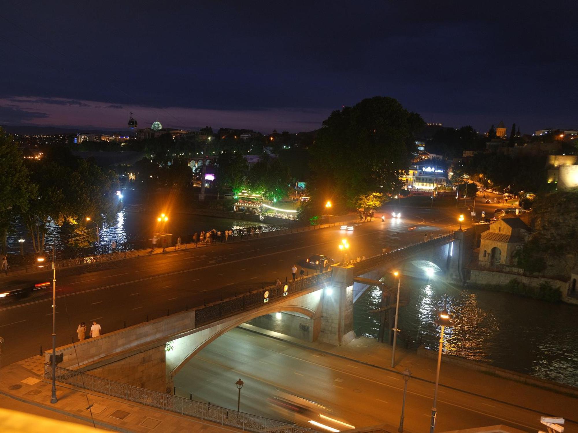 Meidan Inn Tbilisi Zewnętrze zdjęcie