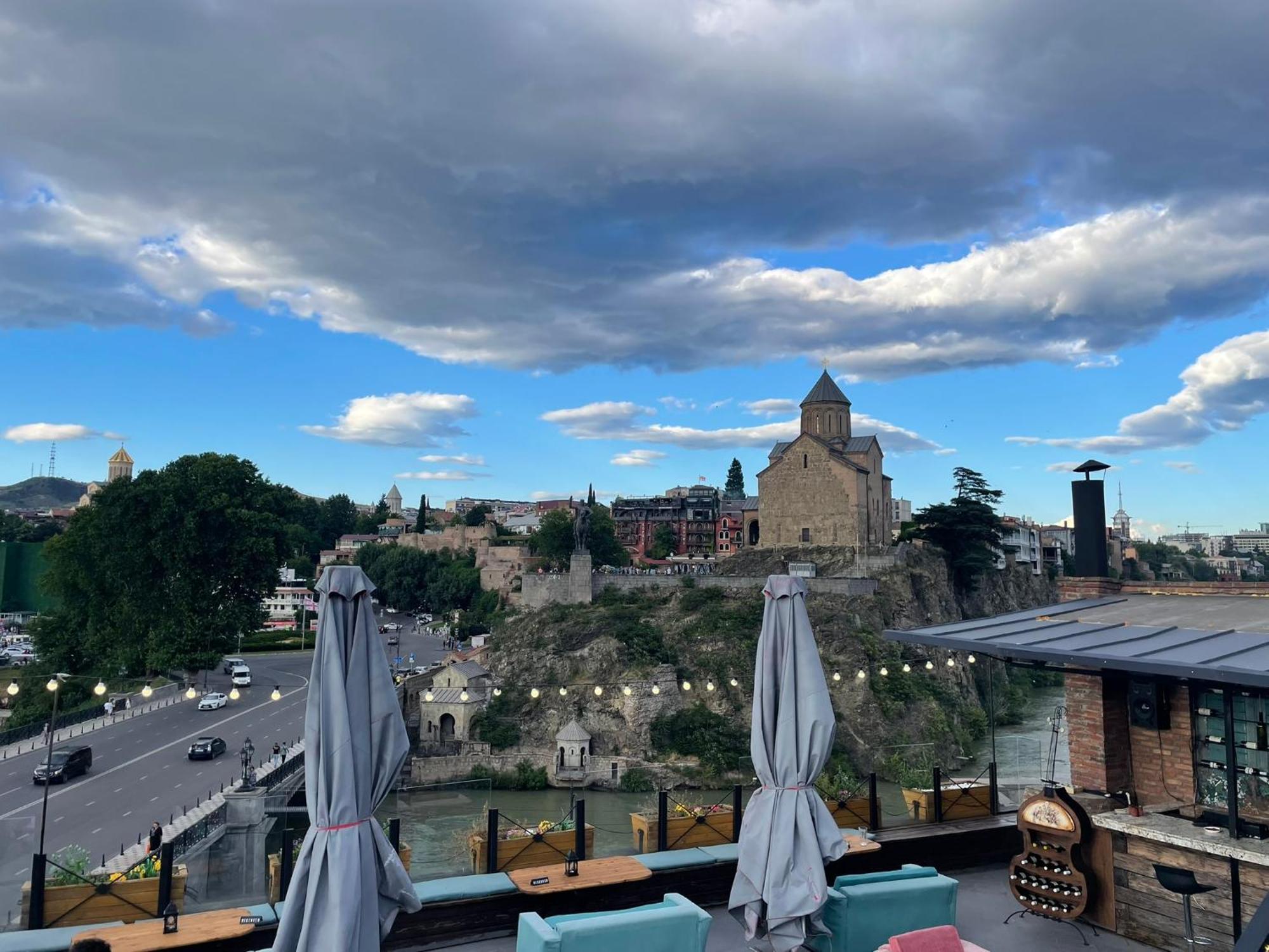 Meidan Inn Tbilisi Zewnętrze zdjęcie